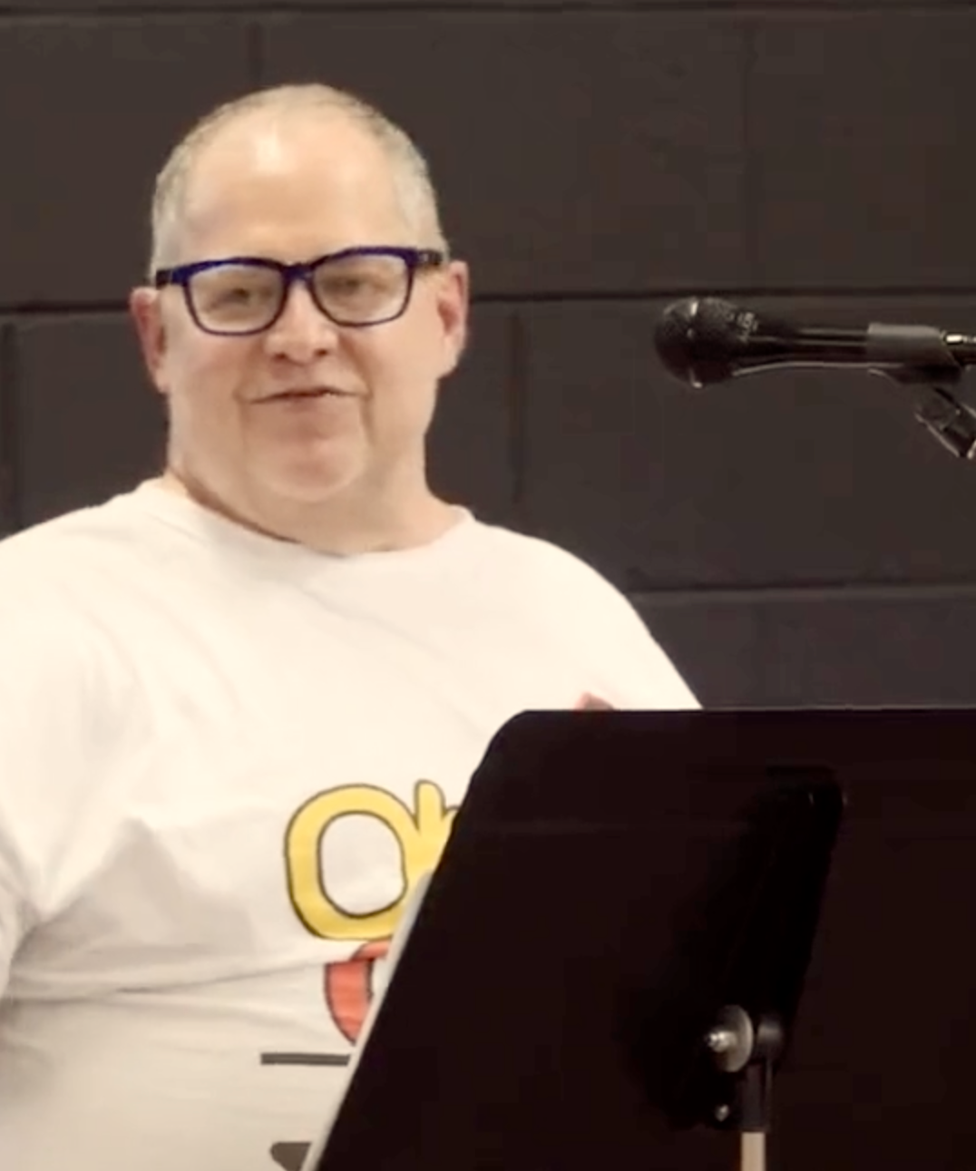 Dave Welling speaking at a public meeting